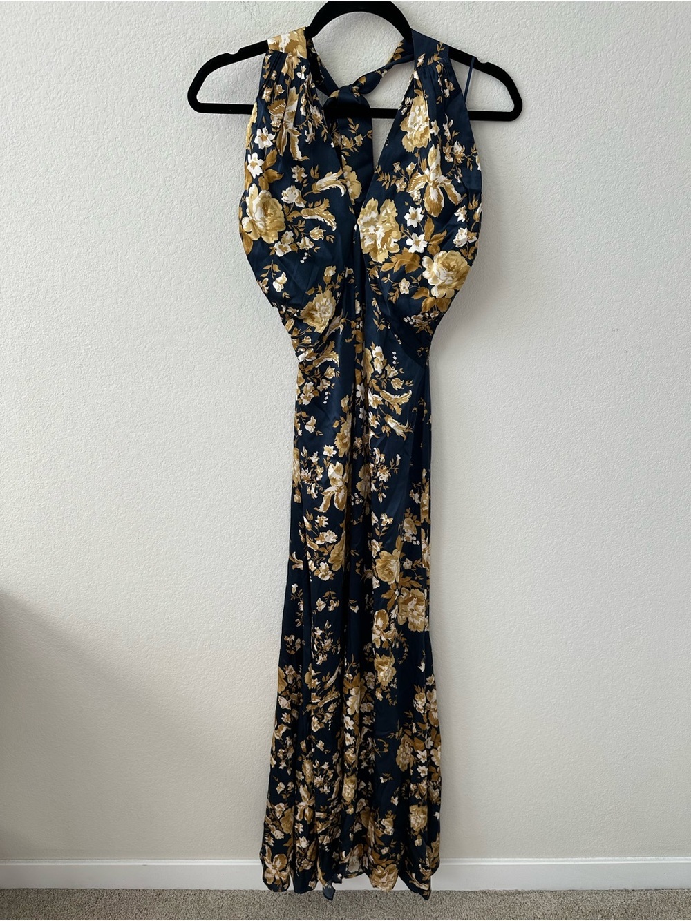 REFORMATION Veria Floral Maxi Navy Silk Dress  in Divinity SZ US 2 - Picture 2 of 7